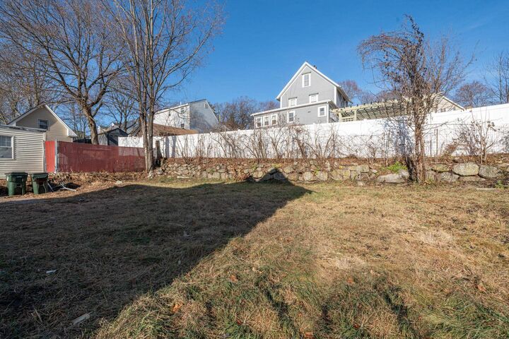 Property Photo:  534 Lake Avenue  NH 03103 