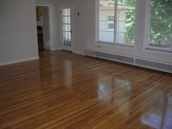 Property Photo:  7 Rockville Avenue  MA 02421 