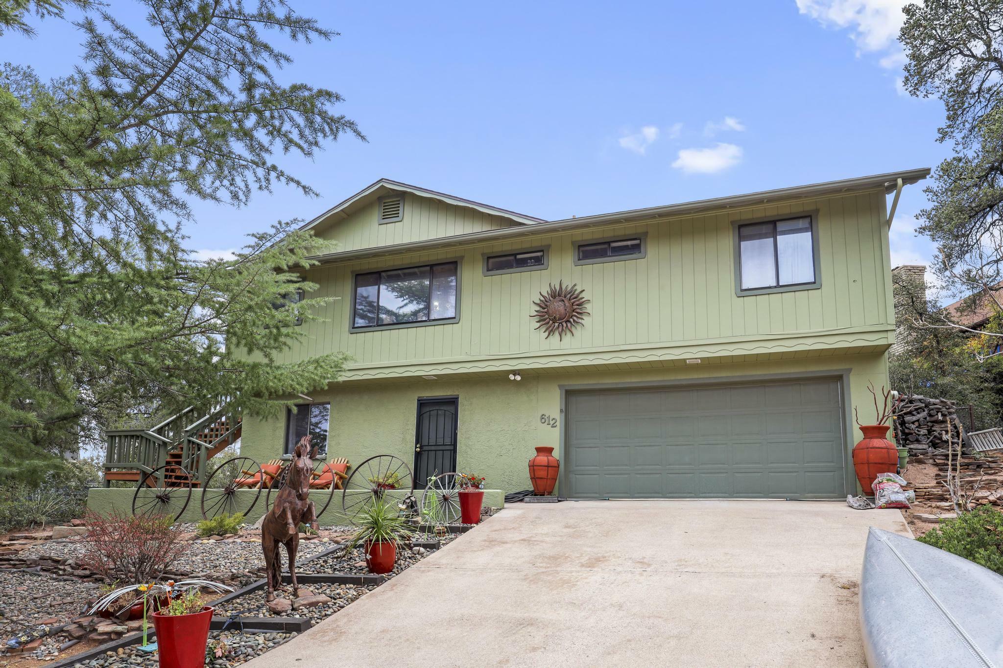 Property Photo:  612 N Granite Drive  AZ 85541 