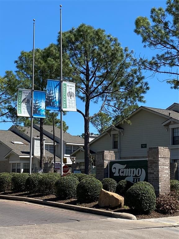 Property Photo:  6135 Ludington Drive 5-935  TX 77035 