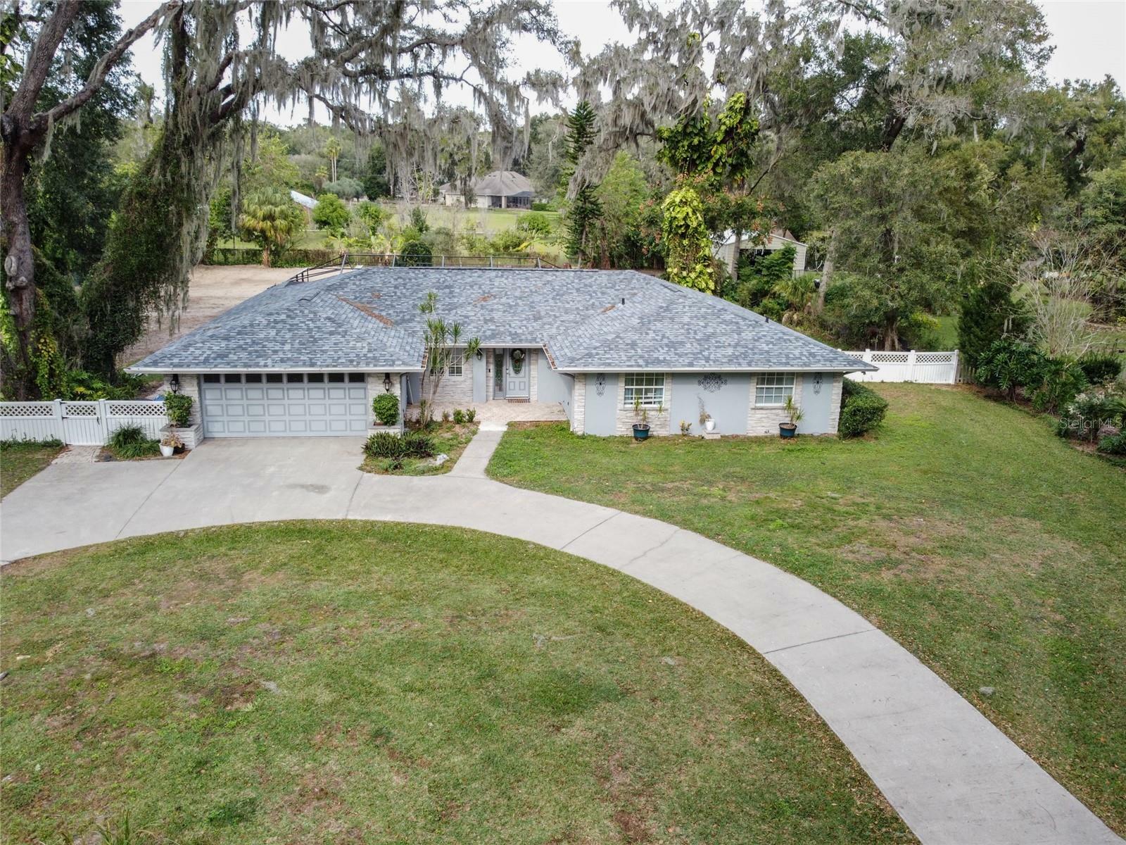 Property Photo:  4706 Fairlea Drive  FL 33596 