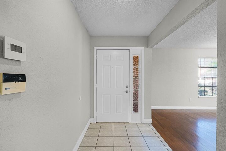 Property Photo: 9009 New Orleans Court FL 32818