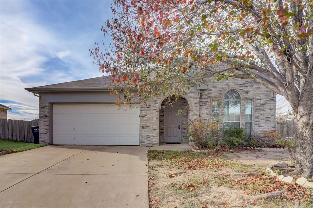 Property Photo: 6421 New Harbor Lane TX 76179