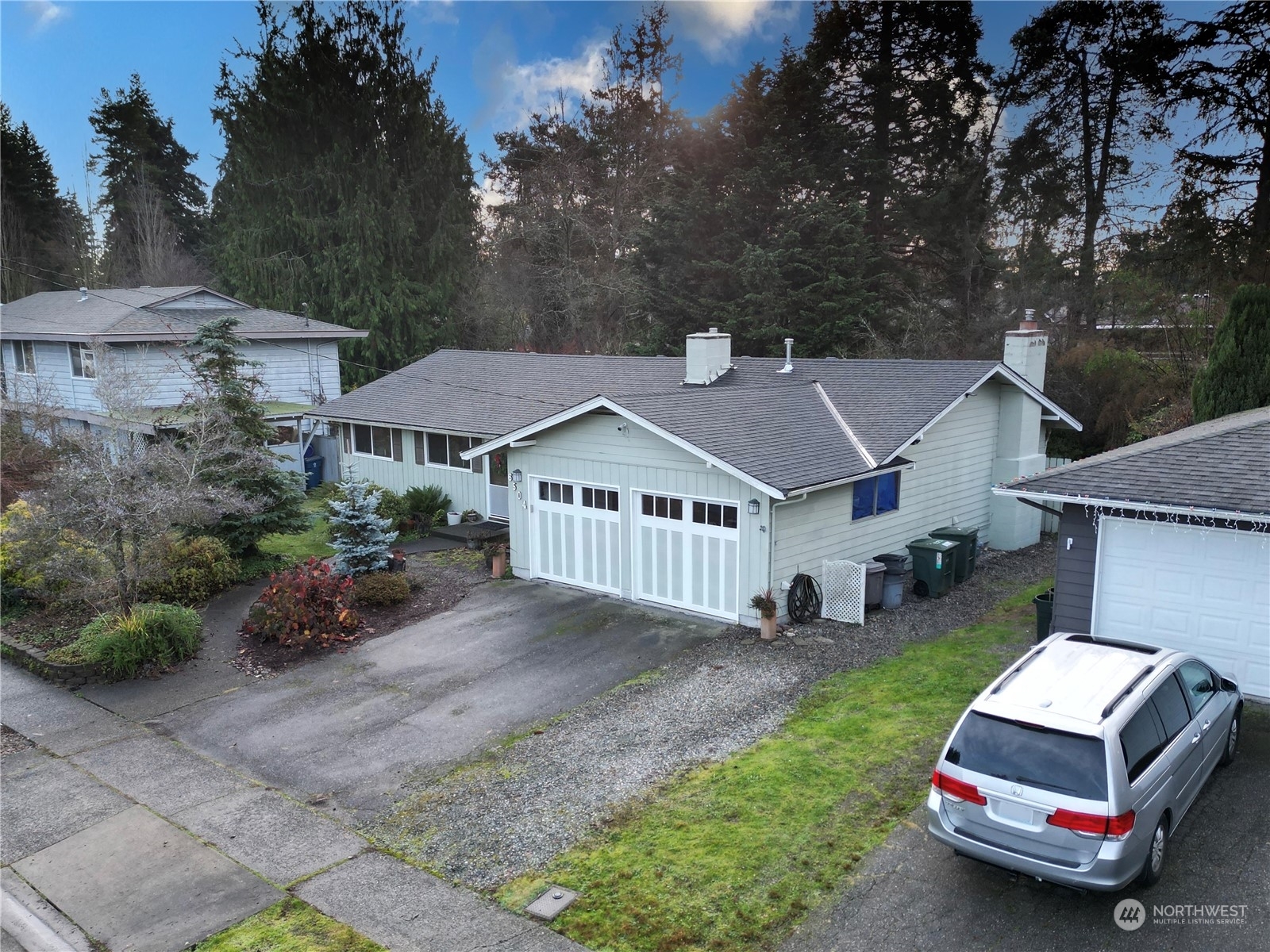 Property Photo:  6504 189th Pl SW  WA 98036 