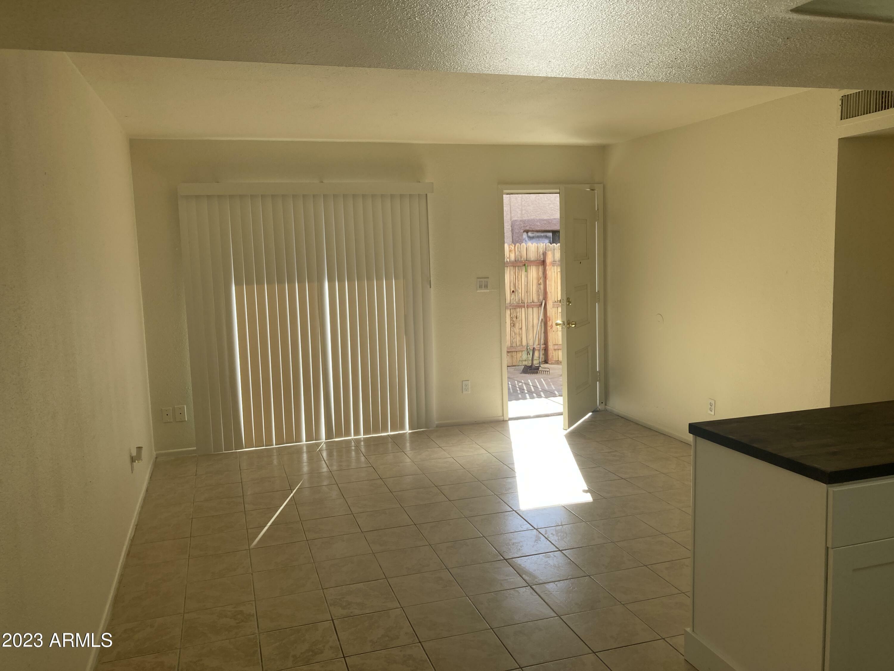 Property Photo:  706 N 4th Street 4  AZ 85323 