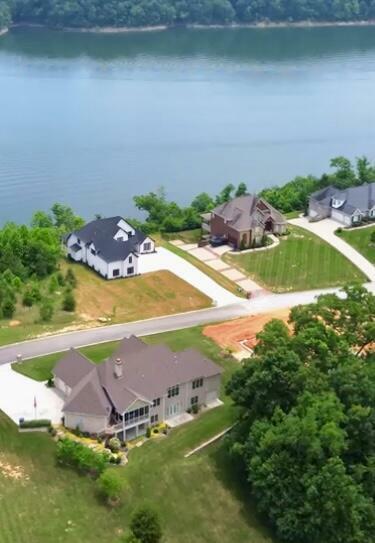 Property Photo: 75 Retreat Pointe Place Lot 18 KY 42503