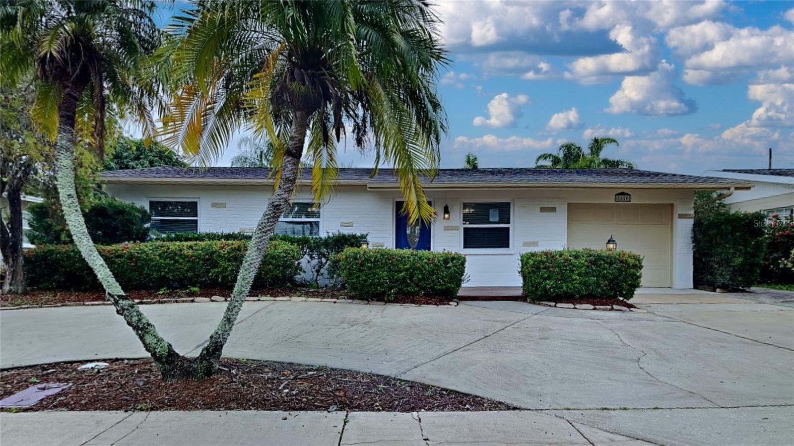 Property Photo:  5550 98th Avenue N  FL 33782 