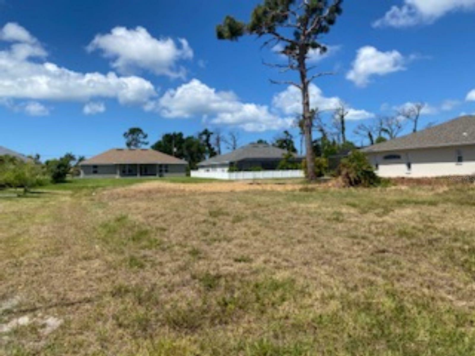 Property Photo:  247 White Marsh Lane  FL 33947 