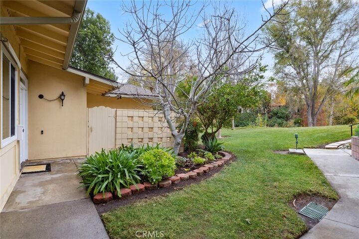 Property Photo:  191 Avenda Majorca C  CA 92637 