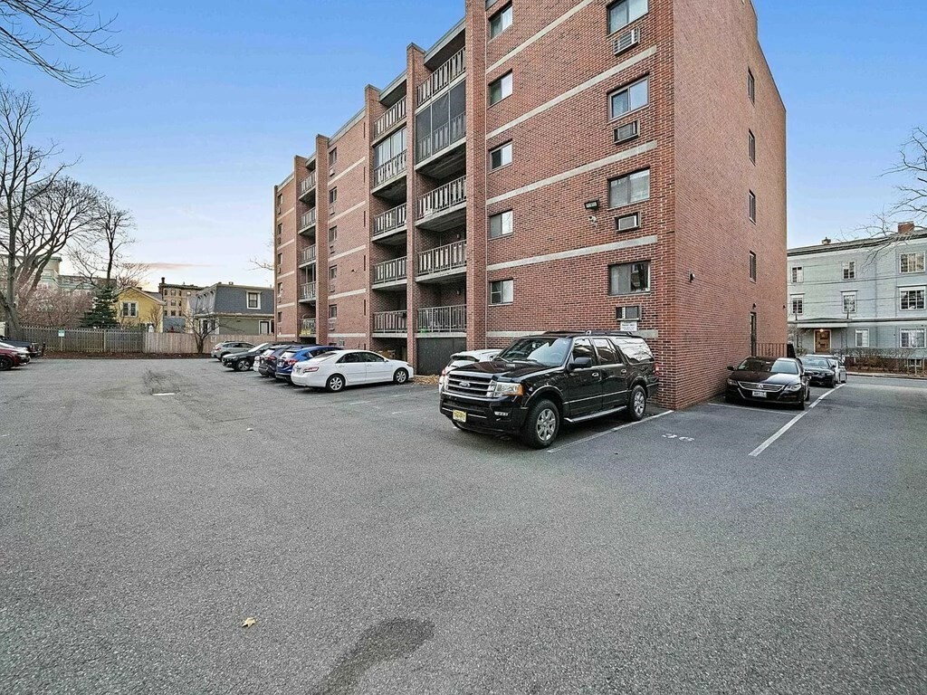 Property Photo:  12-16 Ellery St 604  MA 02138 
