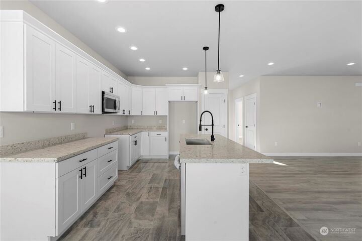 Property Photo: 3285 2nd Street WA 98802
