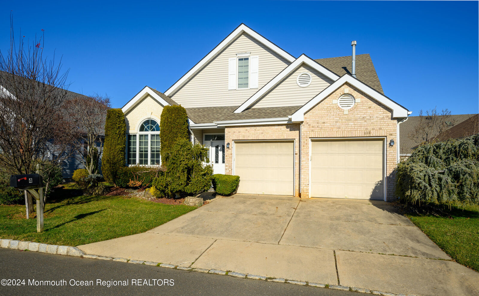 Property Photo: 4 Geoffrey Court NJ 08831