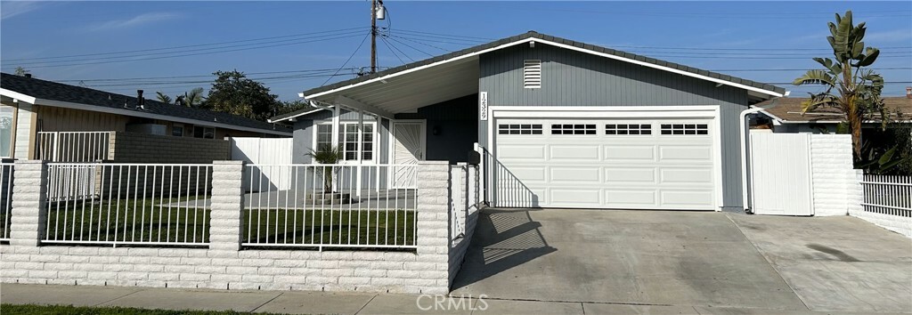 Property Photo:  12329 Cyclops Street  CA 90650 