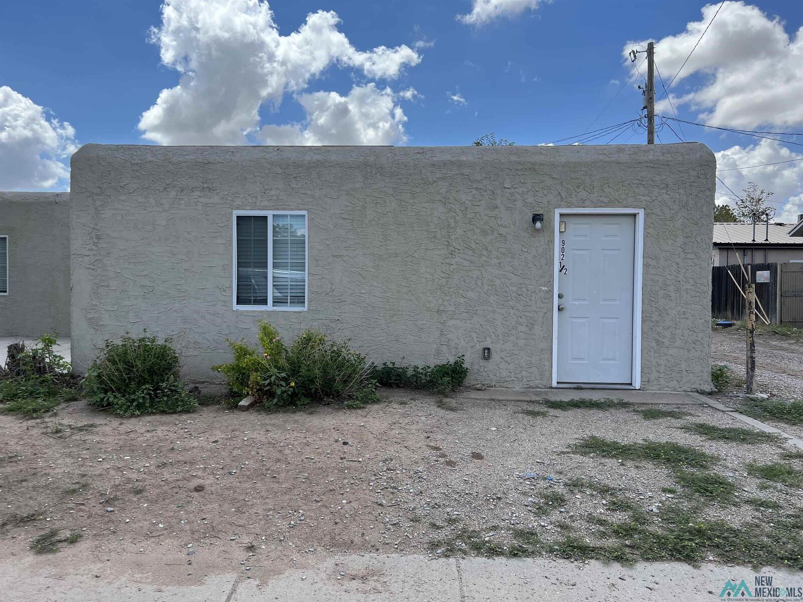 Property Photo:  902.5 Bullock Ct Court  NM 88210 
