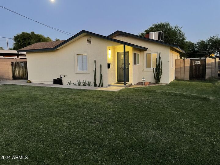 1117 E Meadowbrook Avenue  Phoenix AZ 85014 photo
