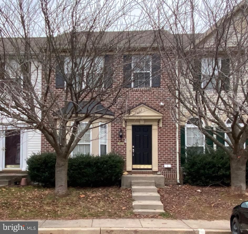 Property Photo: 569 Kirkcaldy Way MD 21009