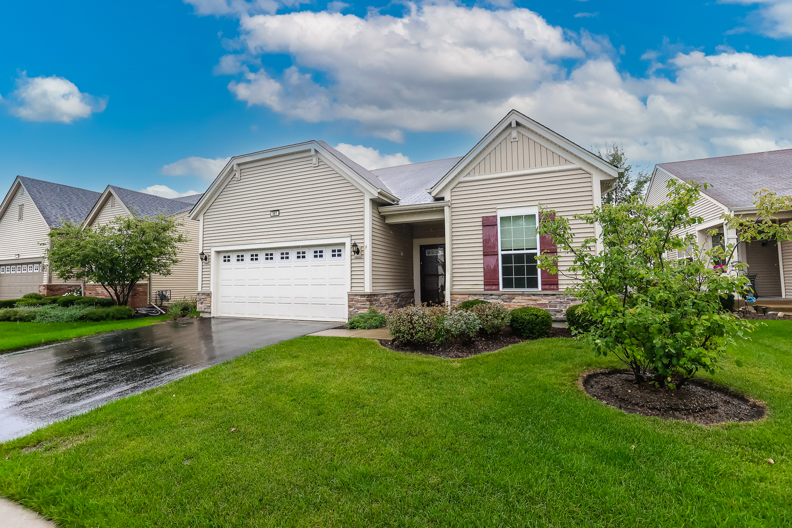 Property Photo:  861 Fairmont Road  IL 60140 