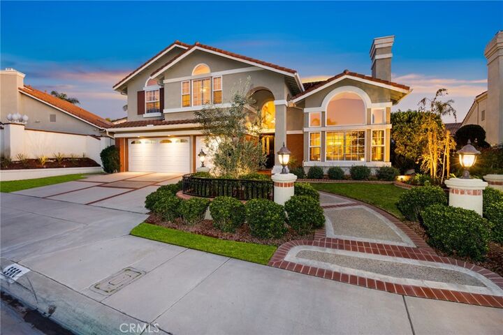 Property Photo:  5560 Vista Del Mar  CA 92887 