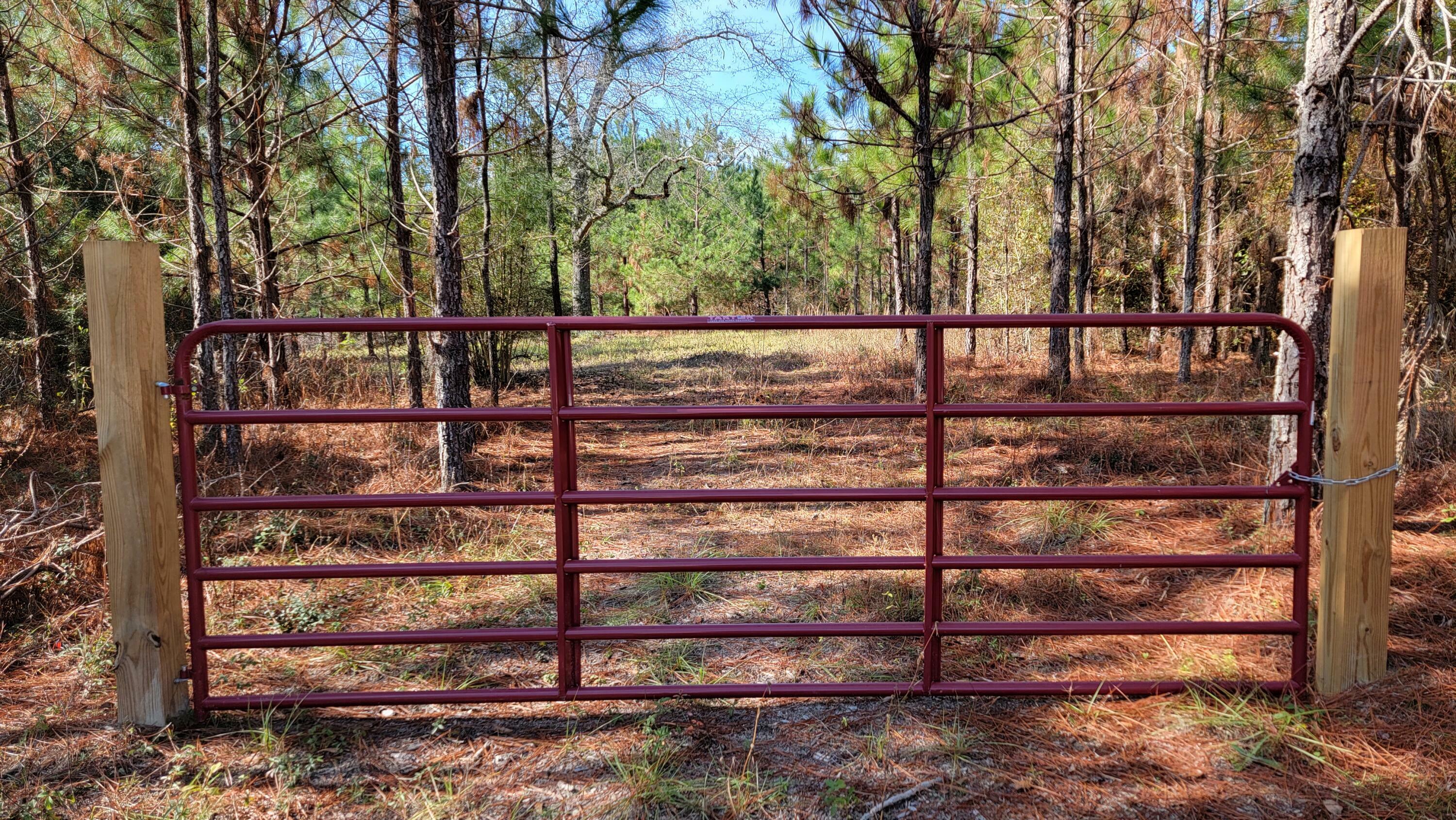 Property Photo:  7760 Red Barrow Road  FL 32531 