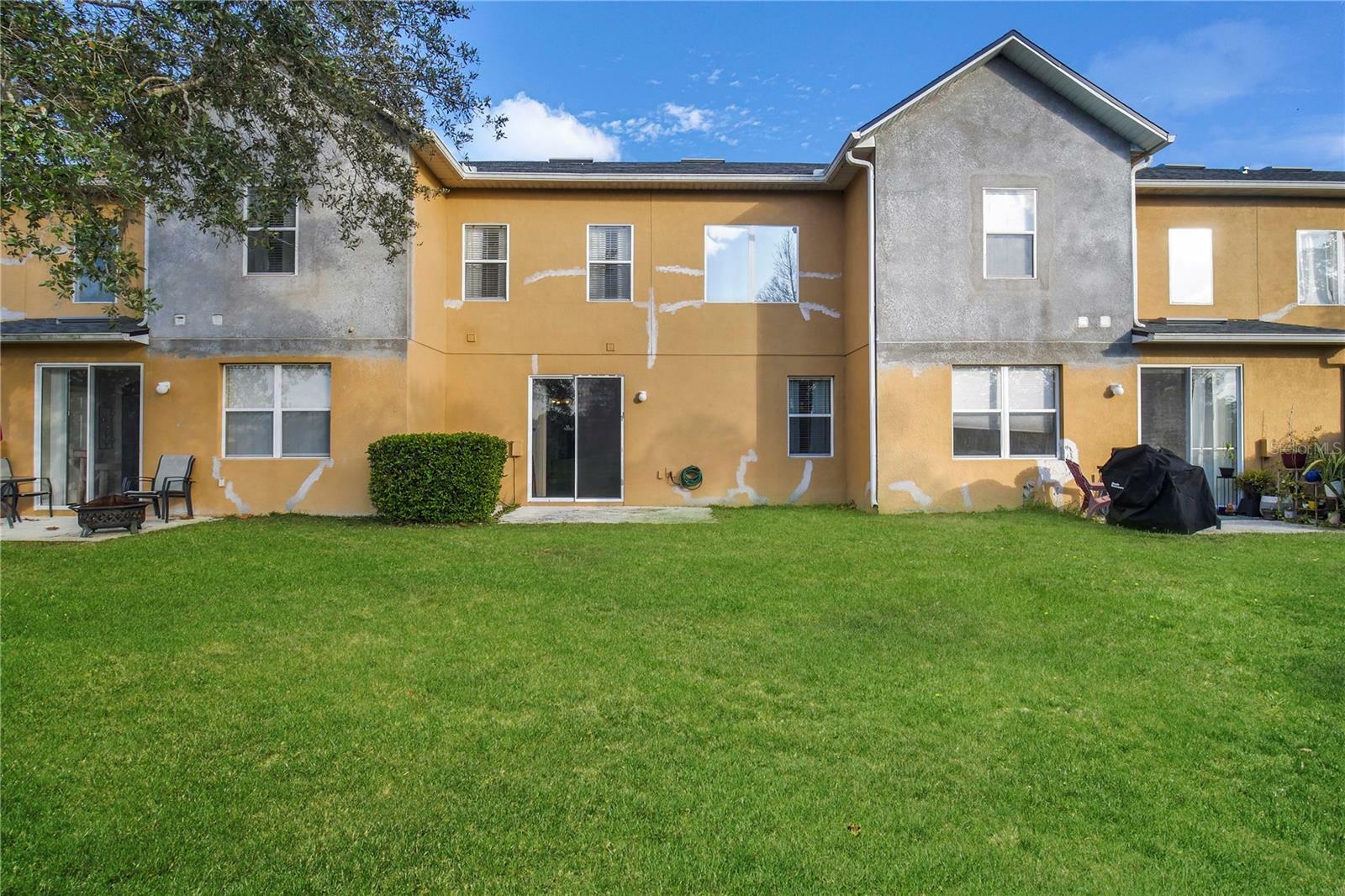 Property Photo:  10021 Moorshire Circle  FL 32829 