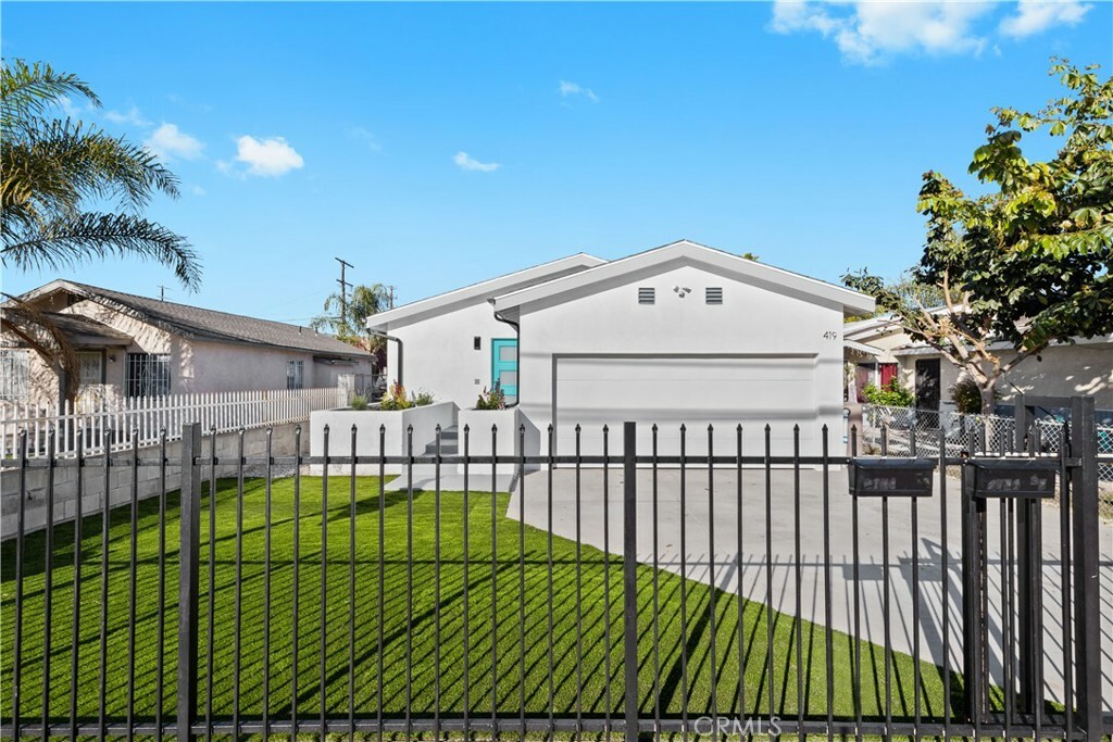 Property Photo: 417 E 97th Street CA 90003