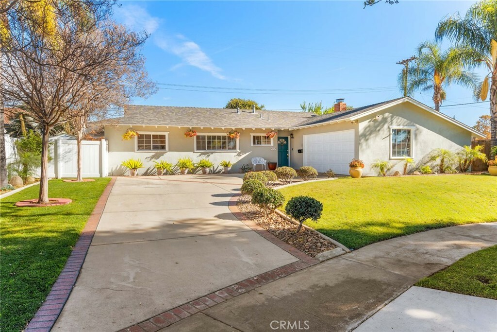 Property Photo:  614 Cardinal Lane  CA 92374 