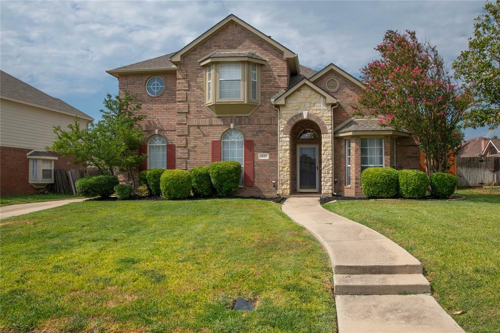 Property Photo:  1501 Oxford Drive  TX 76063 