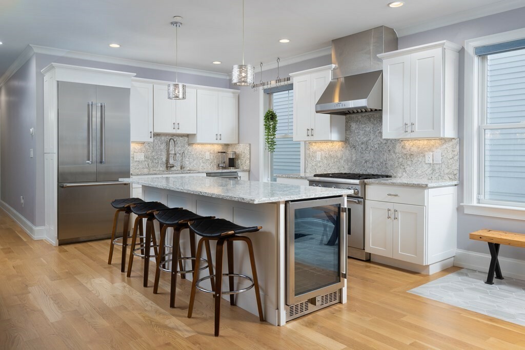 Property Photo: 603 E 6th St 1 MA 02127