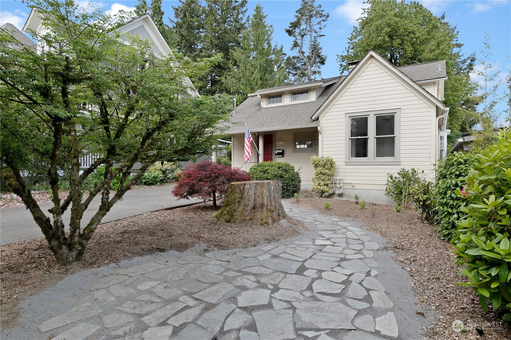 Property Photo:  1821 Water Street SW  WA 98501 