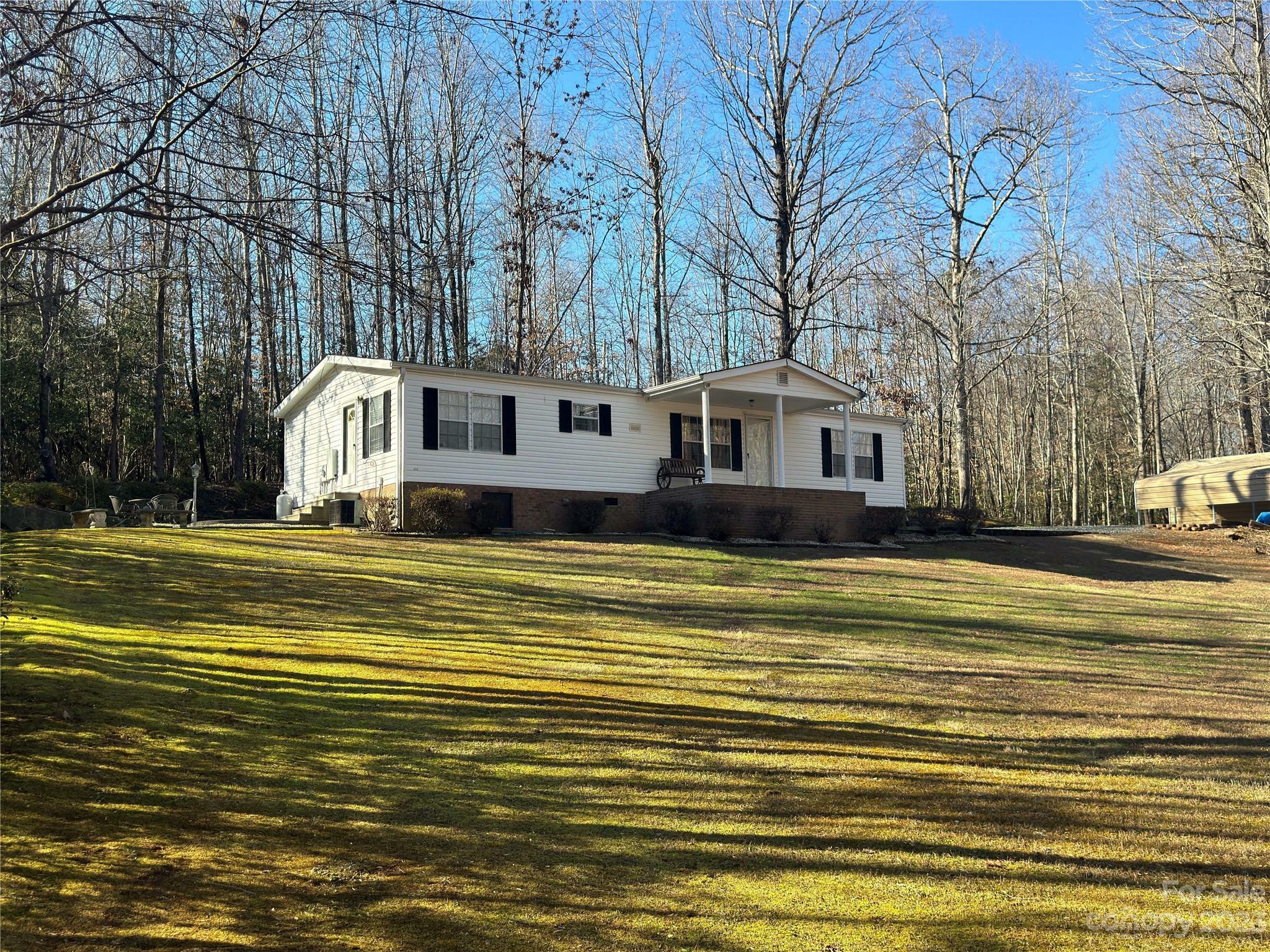 196 Guilford Road  Harmony NC 28634 photo