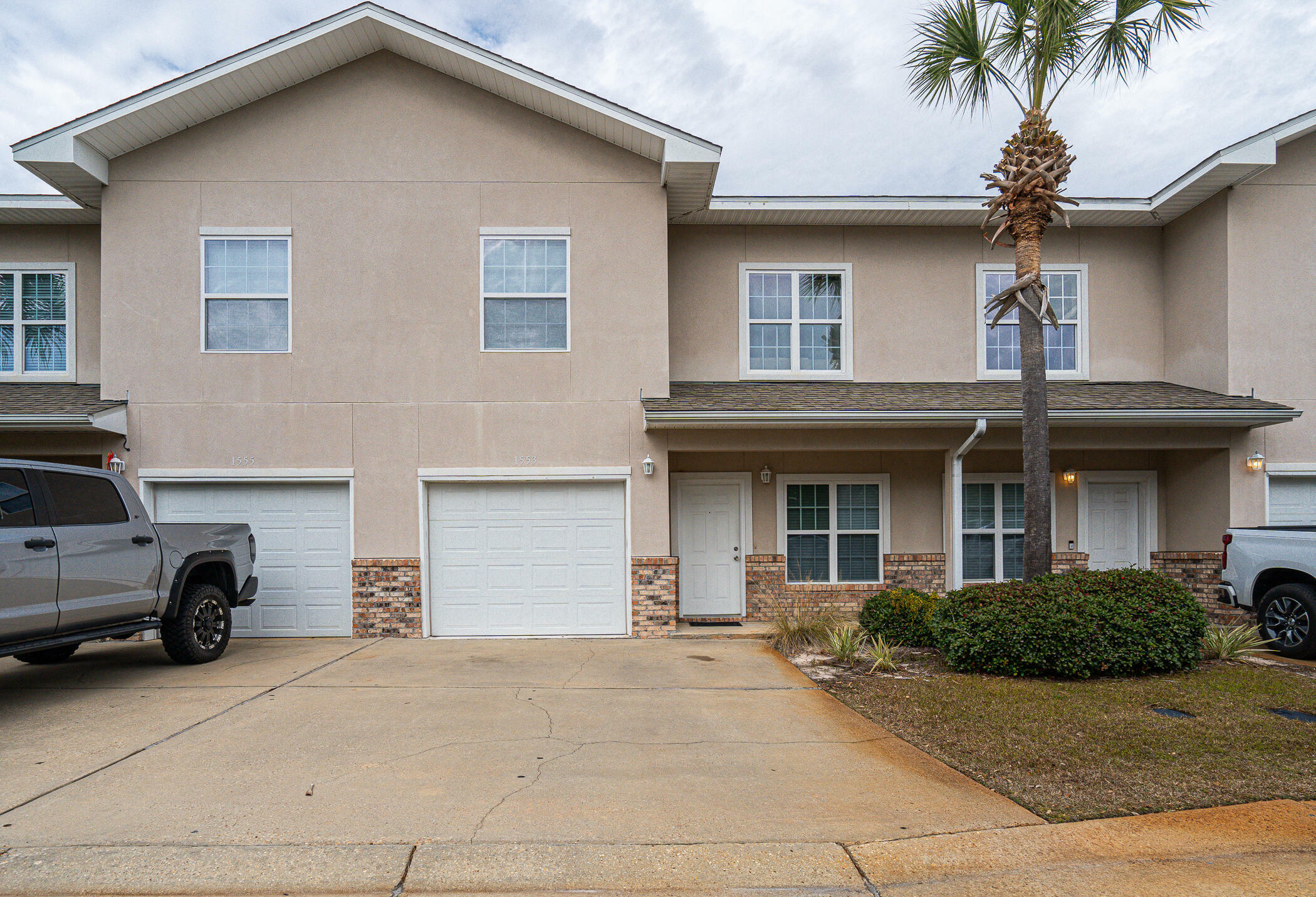 Property Photo:  1553 Bentley Circle  FL 32547 