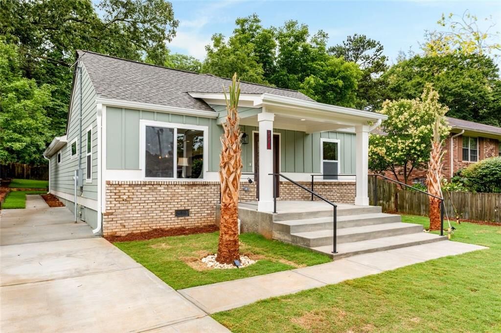 Property Photo:  1328 Gus Thornhill Jr Drive  GA 30344 