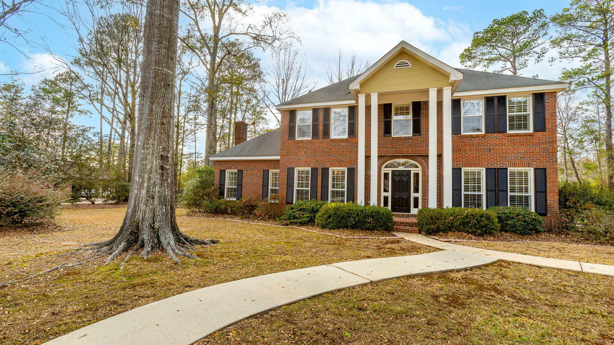 Property Photo: 35 Twin Oaks MS 39402