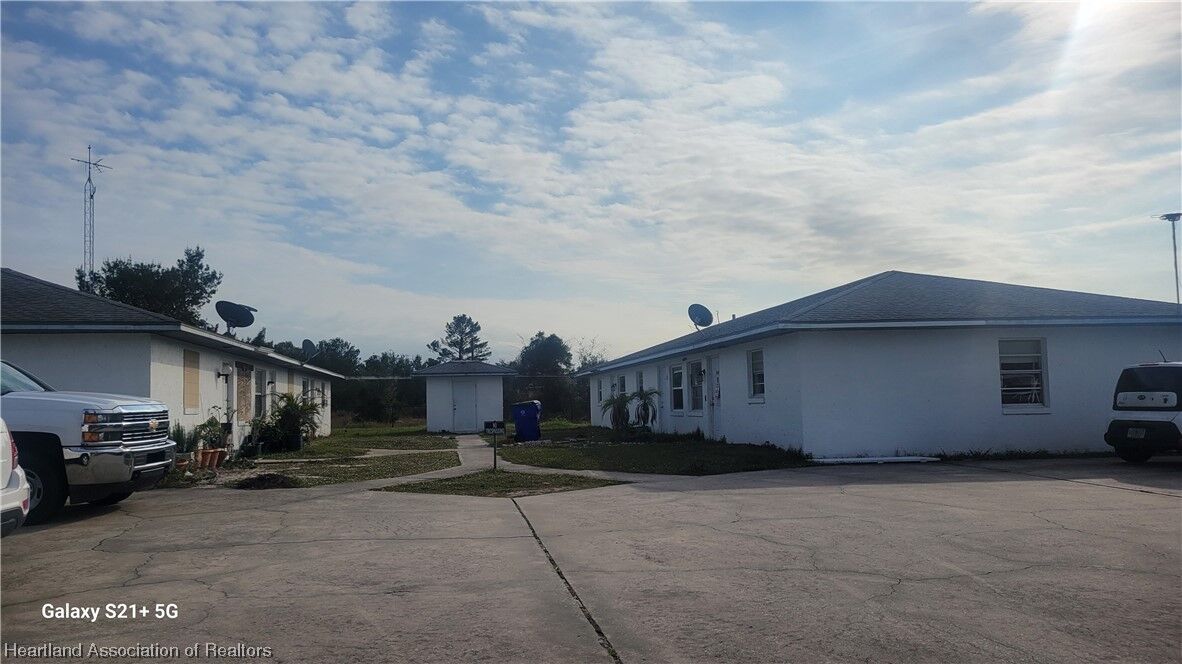Property Photo:  507 Washington Boulevard NE  FL 33852 