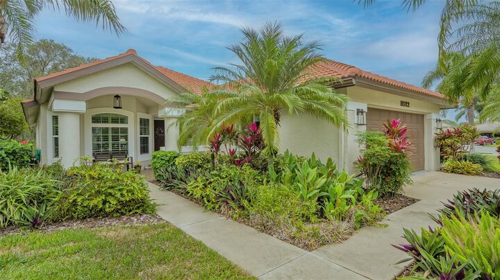 Property Photo: 8022 Bobcat Circle FL 34238