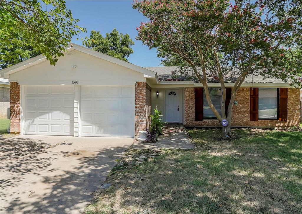 Property Photo:  1503 Darlene Lane  TX 76010 