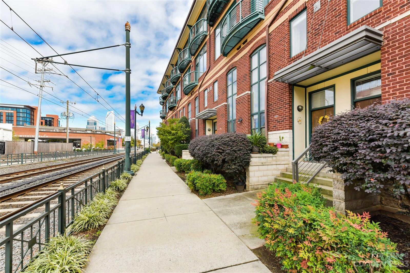 Property Photo: 115 E Park Avenue 105 NC 28203