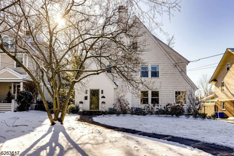 Property Photo:  545 Elm St  NJ 07090 