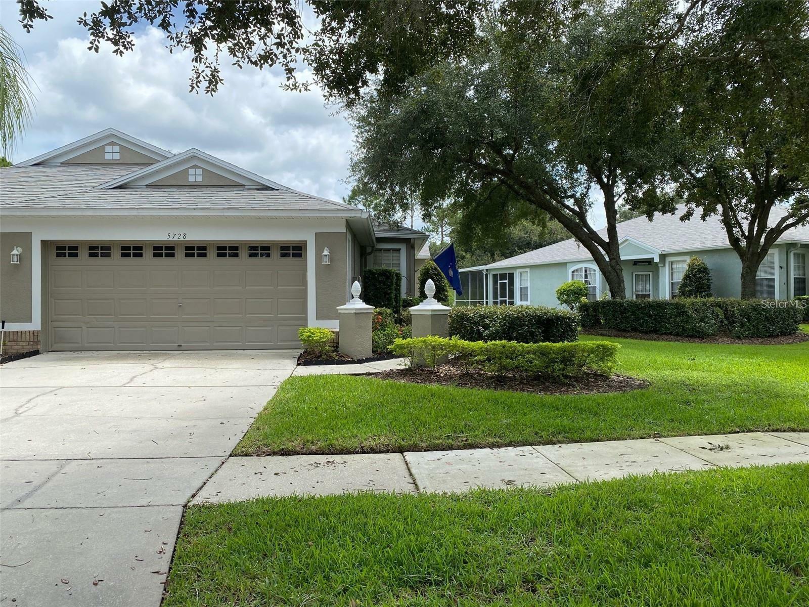 Property Photo:  5728 Heronpark Place  FL 33547 