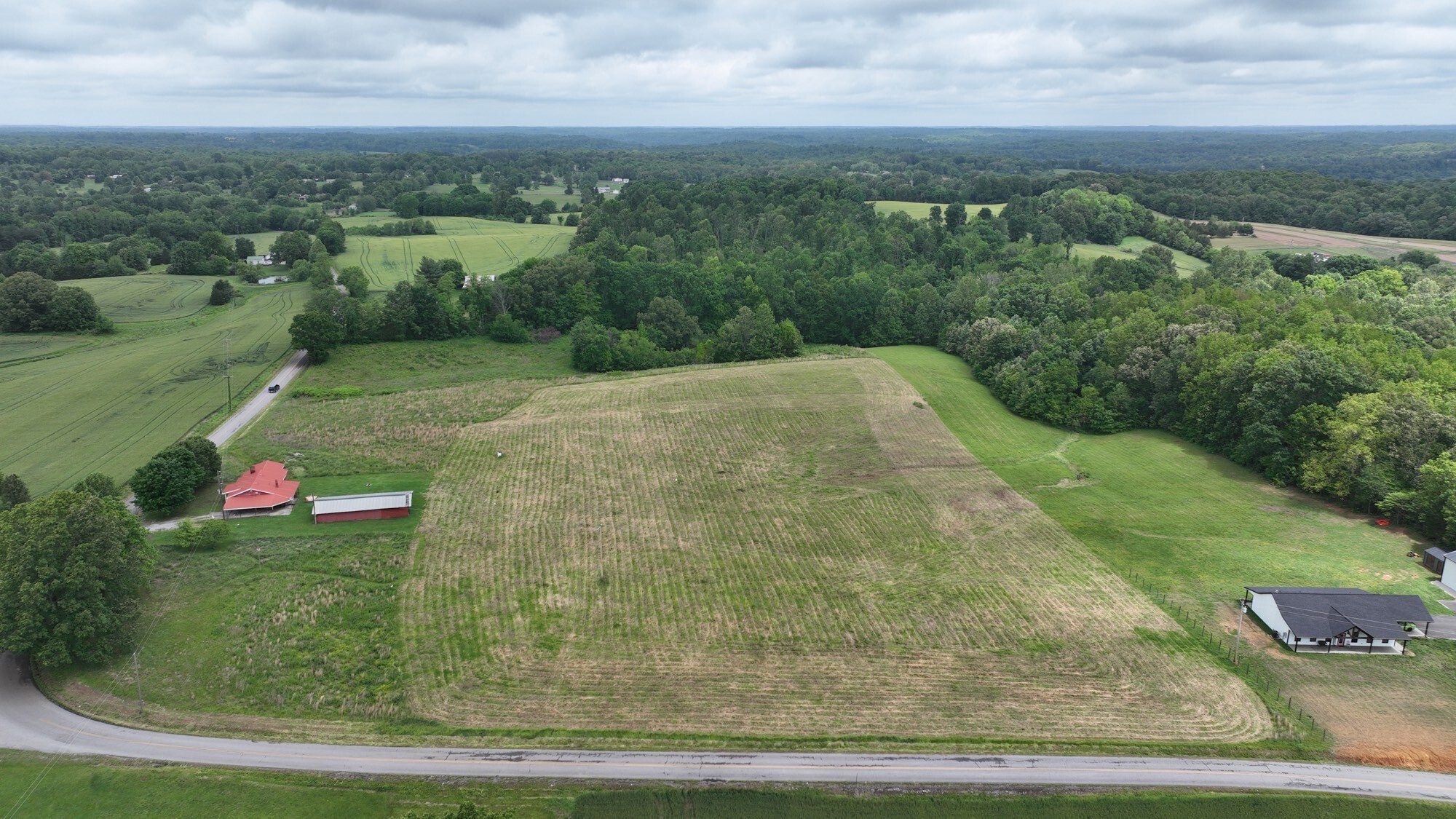 Property Photo: 192 Nubia Rd TN 37186