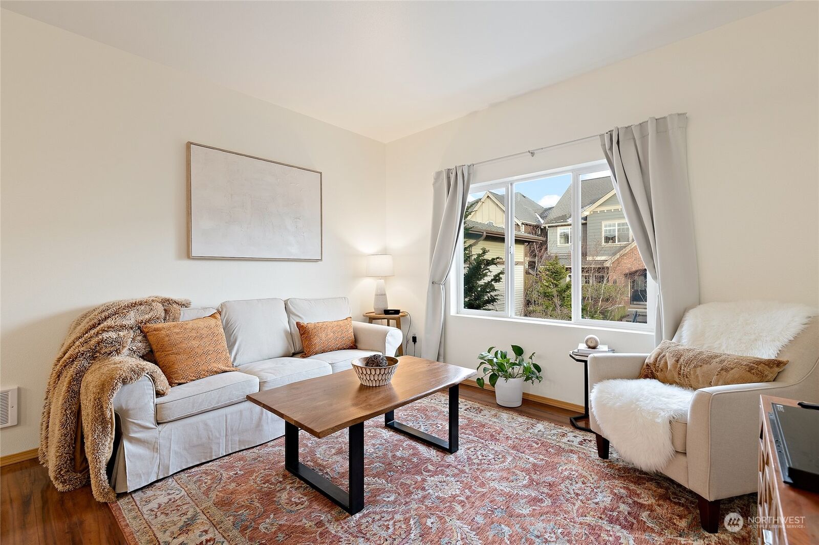 Property Photo:  1736 10th Avenue NE C217  WA 98029 