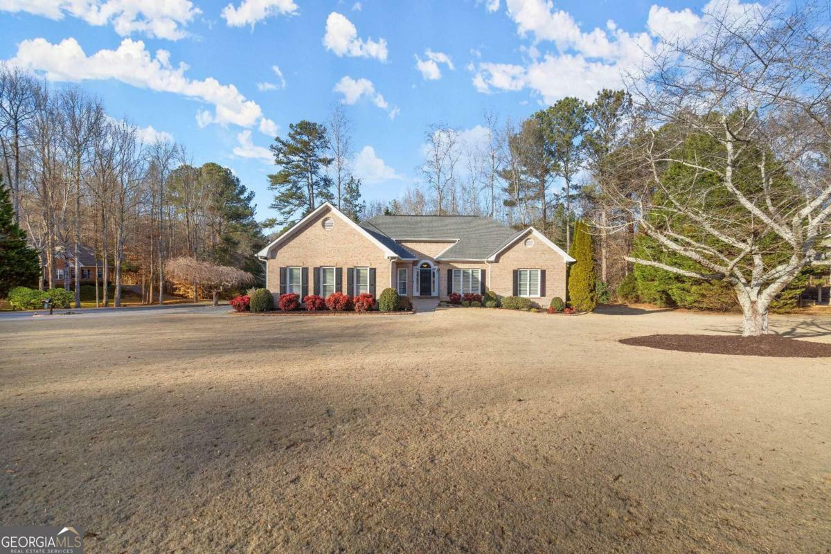 Property Photo:  224 Birch Bend  GA 30004 