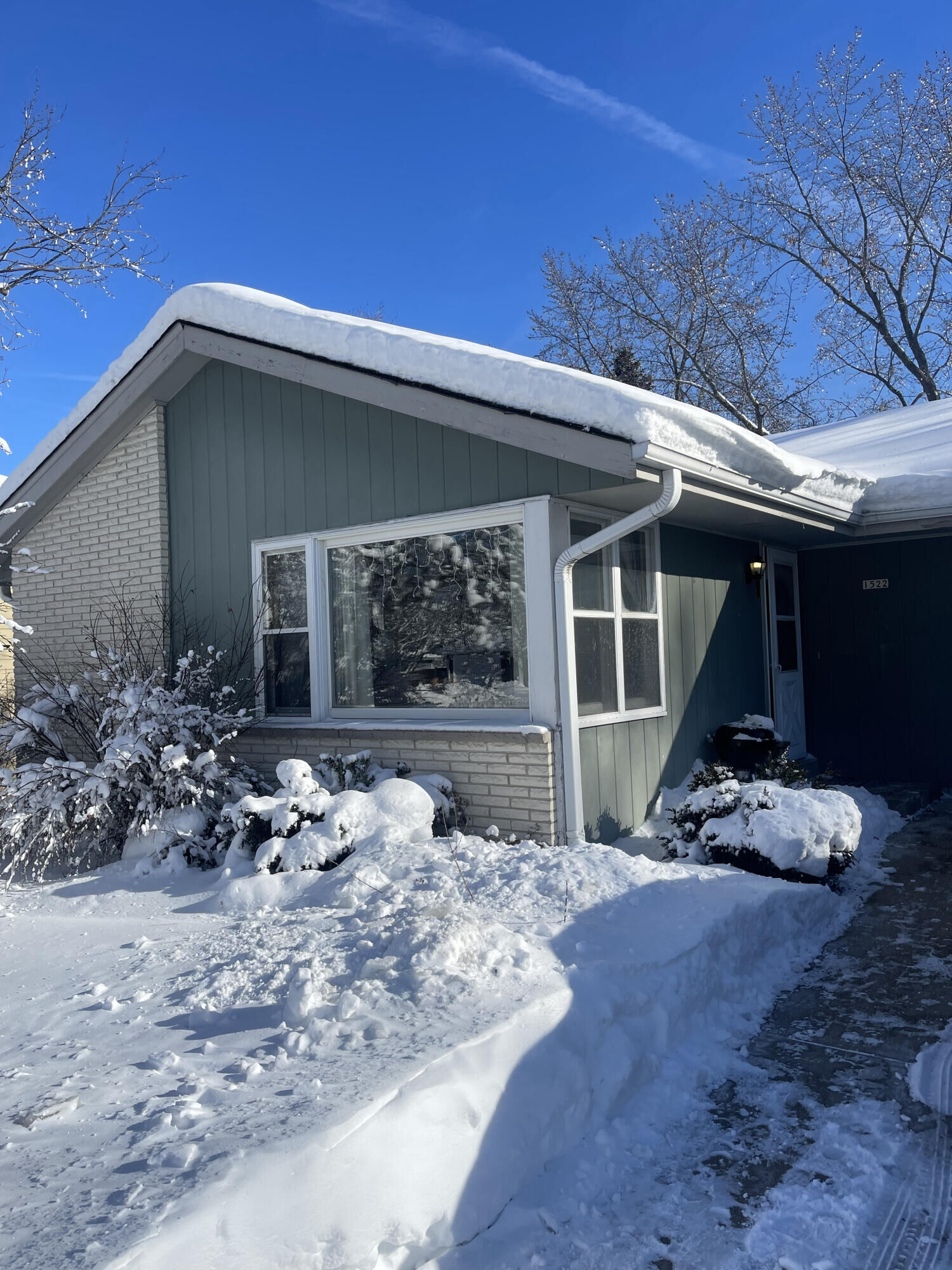 Property Photo:  1522 5th Ave 1524  WI 53024 