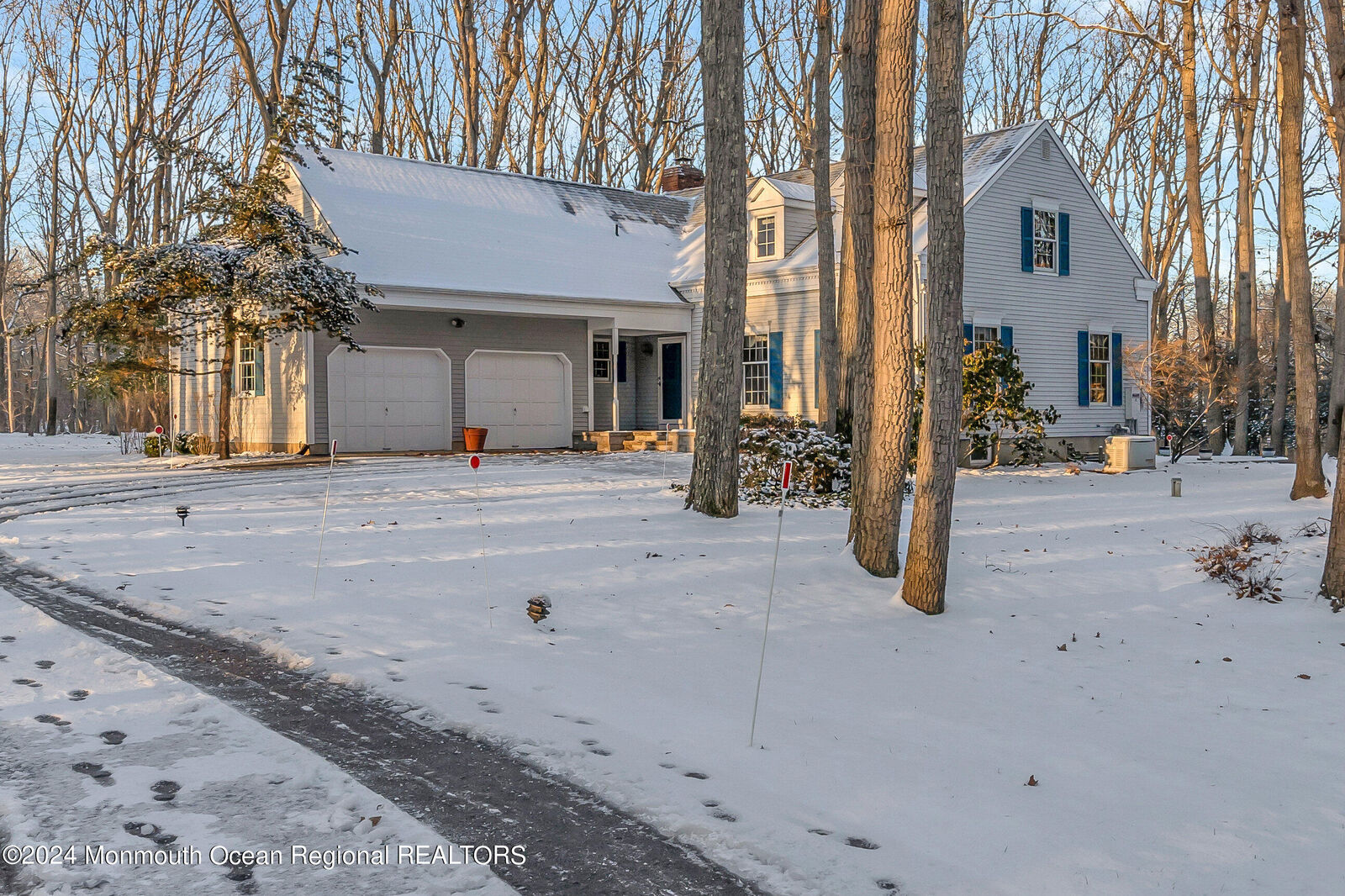 Property Photo:  23 Deer Trail Drive  NJ 08510 