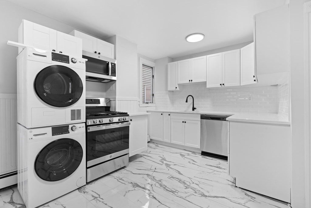 Property Photo:  35 Newport Street 2  MA 02125 