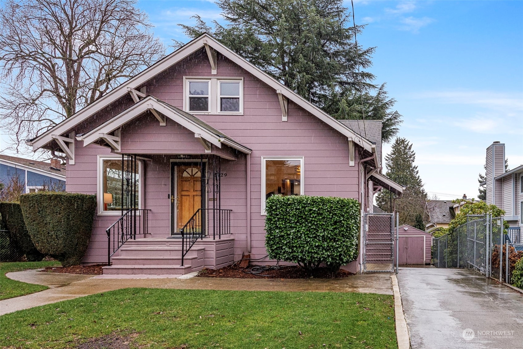 Property Photo:  5129 S Orchard Street  WA 98118 