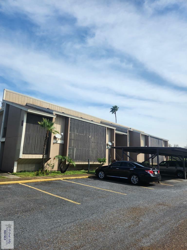 Property Photo: 205 Calle Amistosa 203 TX 78520