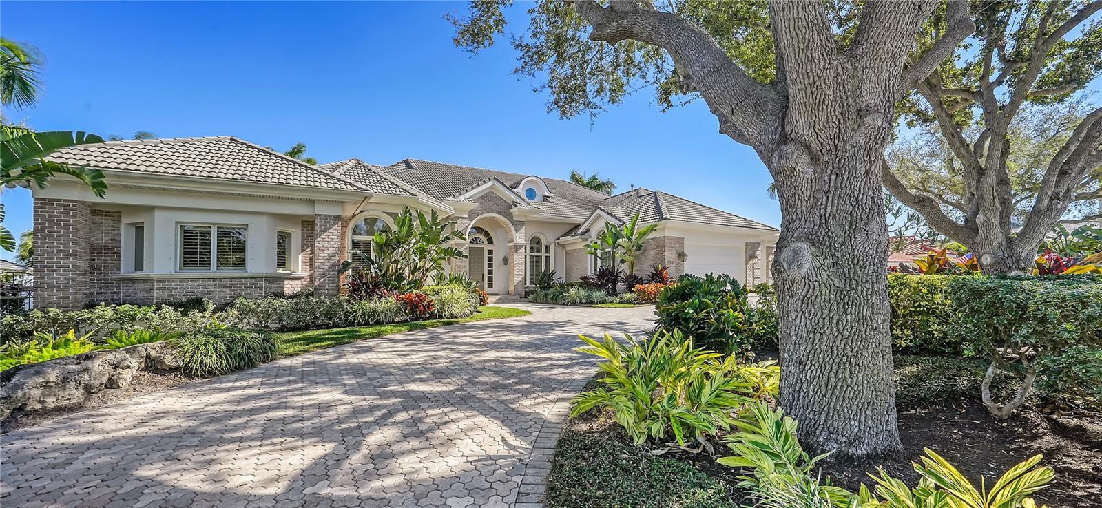 Property Photo: 259 Robin Drive FL 34236