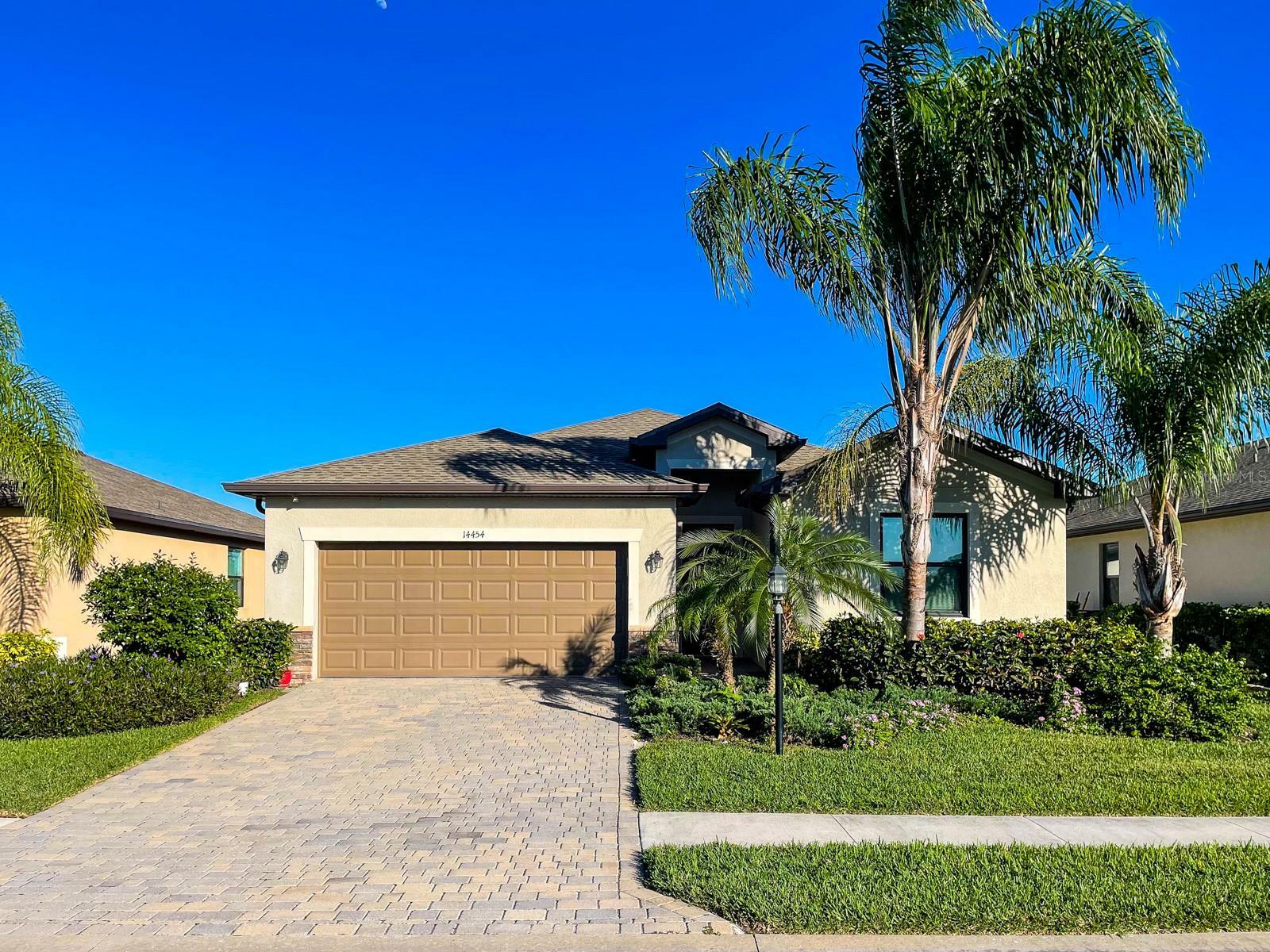 Property Photo:  14454 Vindel Circle  FL 33905 