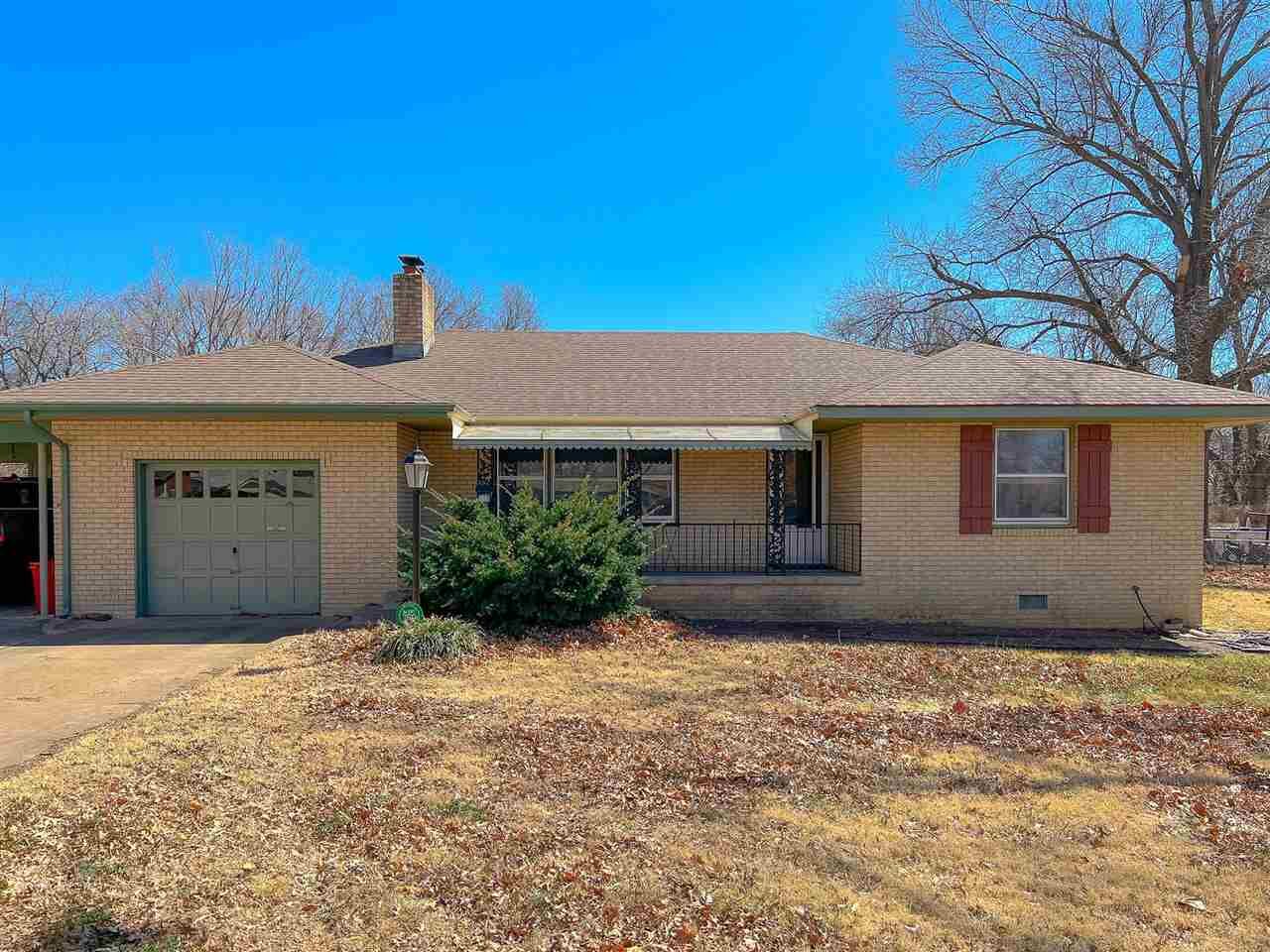 Property Photo:  113 Whitworth  OK 74601 